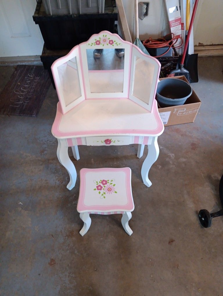Kids Vanity