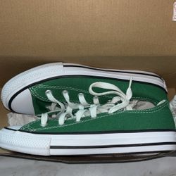 Green Converse Size 1.5