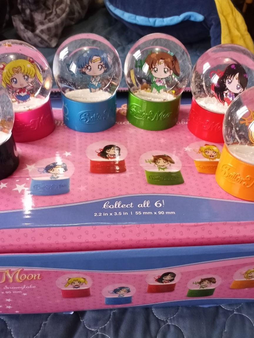 Sailor Moon Snow Globe