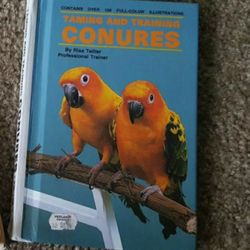 Pet Bird book. Conure.