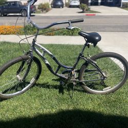 Ladies Schwinn 7 Speed