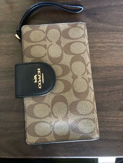 Coach tech wallet