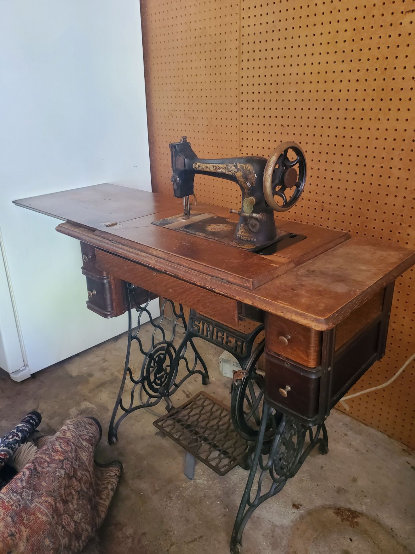Vintage Singer Sewing Machine Table