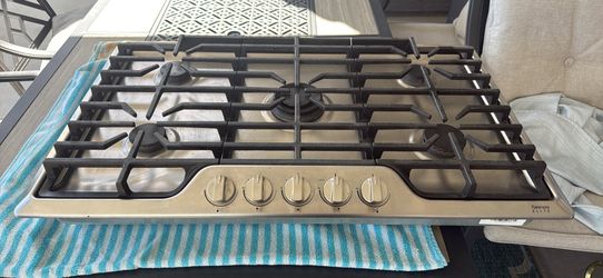 Kenmore gas 36 inch cooktop with five burners