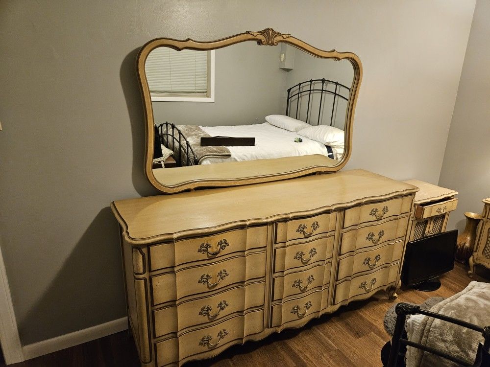Vintage Link-Taylor Bedroom Suite
