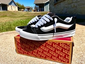 Knu school vans (11.5)