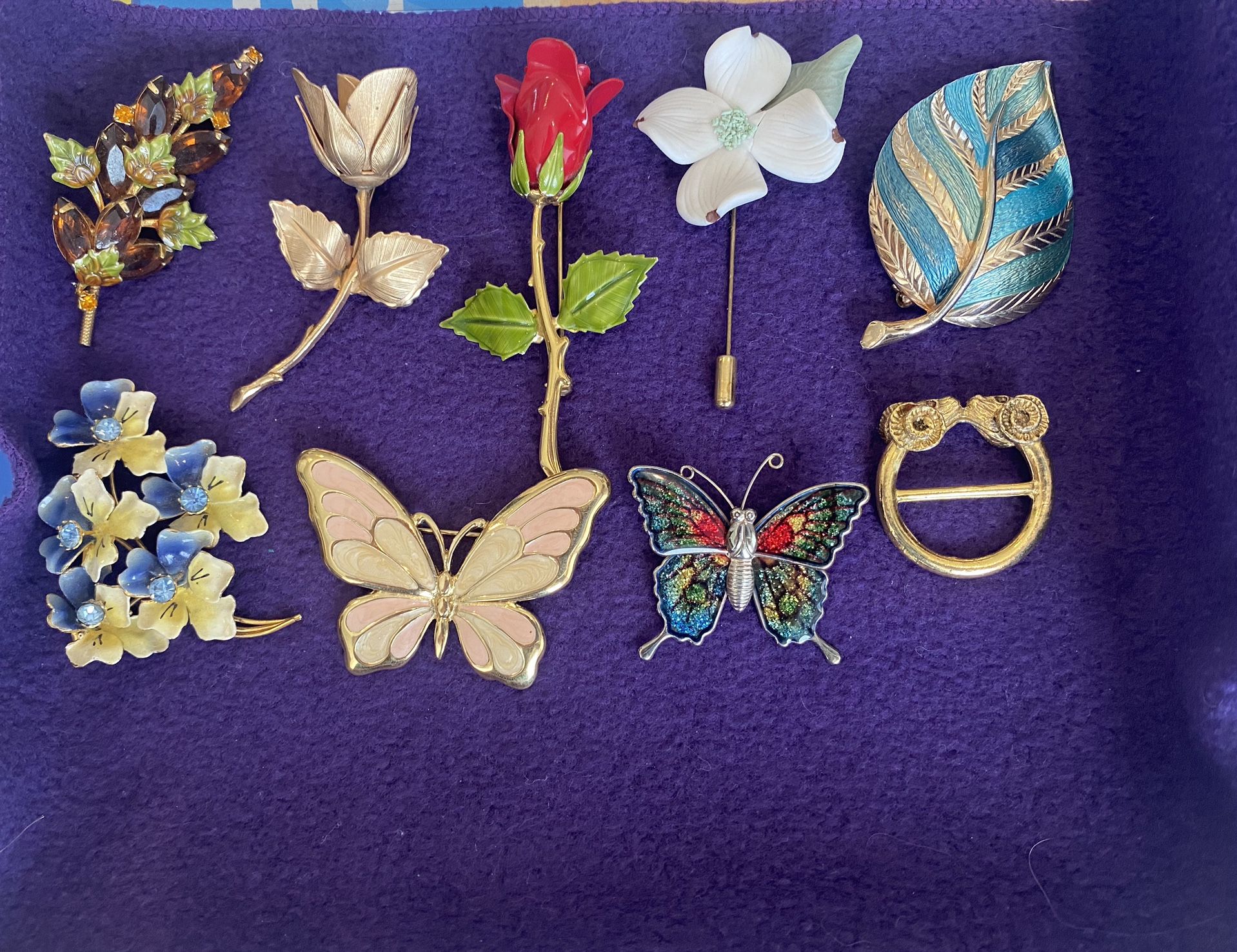 Brooches/Pins