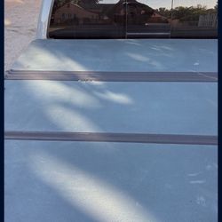 truck bed cover