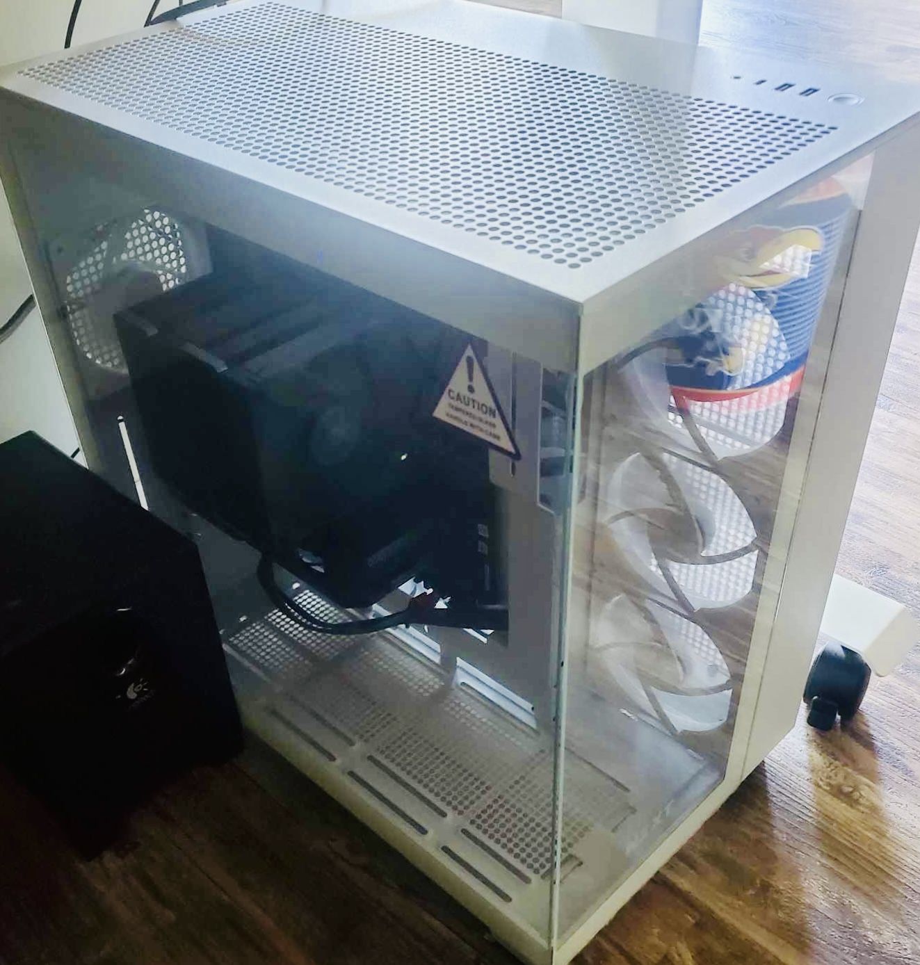 NZXT H9 Flow Tempered Glass ATX Mid-Tower Computer Case W/Parts