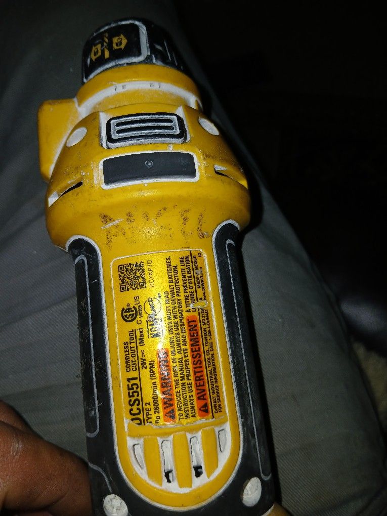 Dewalt DCS551