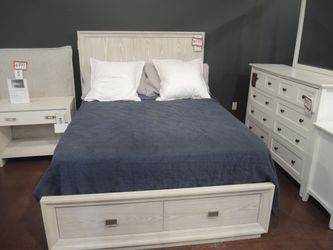 Queen Panel Storage Bed — Modus (Whitewashed Oak)