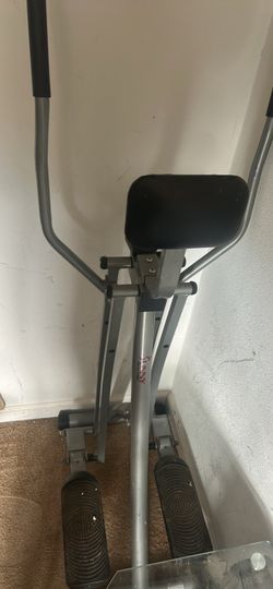 Sunny Health & Fitness Elliptical Machine