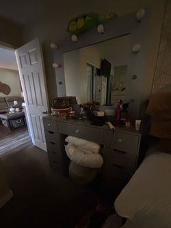 Moving sale