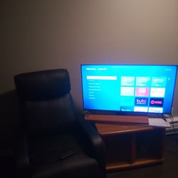 Massage Chair And 40 Inch Roku TV 