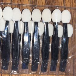 Pack of 16 Eyeshadow Applicators - NEW IN PACKAGING