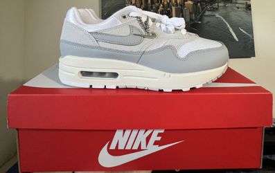 Air Max 1 Size 8.5 Womens Brand New 