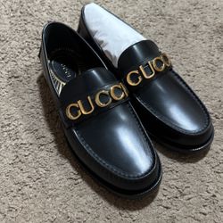 Gucci Mens Loafers (size G8)