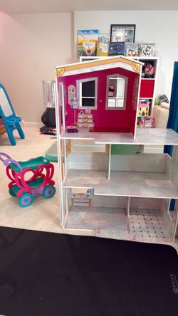 Rainbow doll house kids toy
