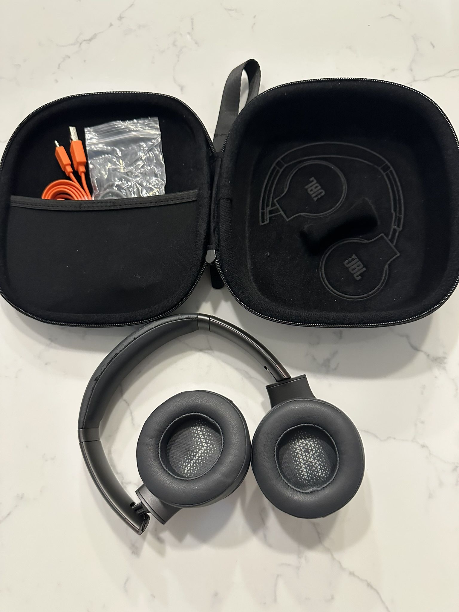 JBL Everest 310 Wireless Stereo Headphone