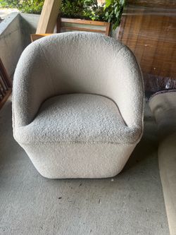 Free swivel chairs