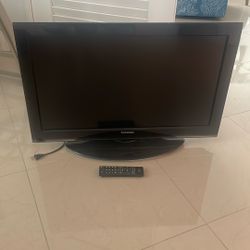 Toshiba 32 Inch Tv With Remote Works Great