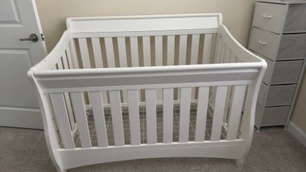 Crib with mattress