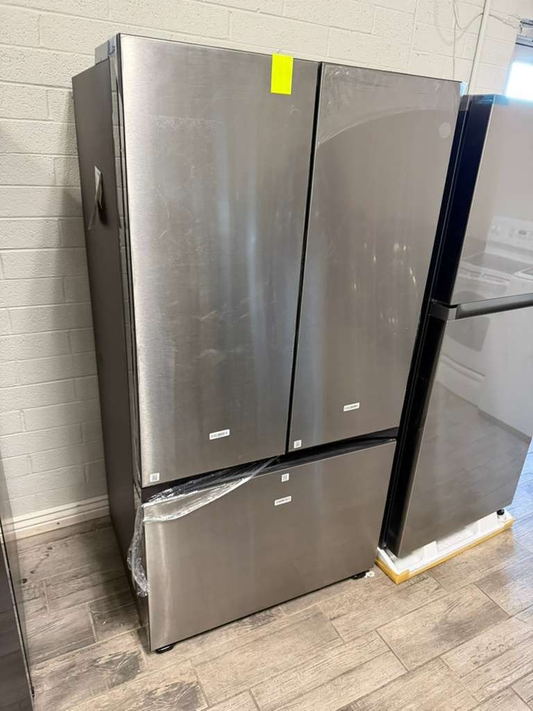 Samsung stainless steel French door fridge new with warranty