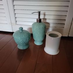Pretty Bathroom Set