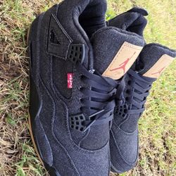 JORDAN 4 LEVIS SIZE 10.5 MEN