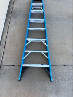 Werner 8’ Fiberglass Ladder