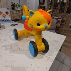 B TOYS RIDE ON SCOOT/BALANCE CAT TOY FOR  1+ YEARS SEE DESCRIPTION 