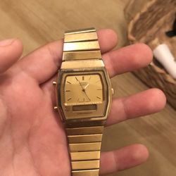 Vintage old Seiko Qaurts watch original form seiko