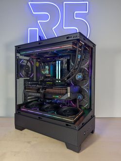 RTX 5070ti // Ryzen 9800x3D // 32GB DDR5 // 2TB Gen4 NVMe // WiFi 7