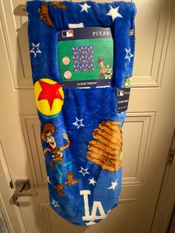 LA x Woody Blanket