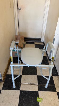 Toilet Commode