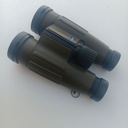 Zeiss 10X42 Victory Roof Prism Binoculars Vgood Condition(Just What's In The Pics) For Pick Up Fremont Seattle. No Low Ball Offers Please. No Trades