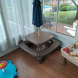 Little Tikes Picknic Table With Umbrella Used. 
