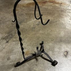 Black Wrought Iron Metal Candle Holder Twisted Upright Arm 2 Hooks 2 1/2 Holder