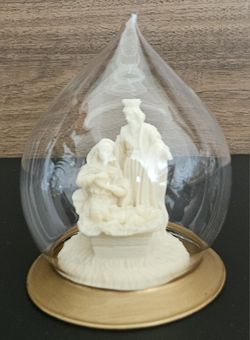🎄 Glass Nativity Scene Ornament