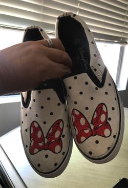 Minnie Mouse shoes