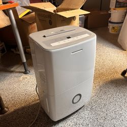 Frigidaire 70 Pint Dehumidifier In Great Condition 