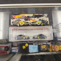 Hot Wheels Premium Mustang 2 Pack