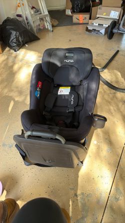 Nuna rotating Car Seat