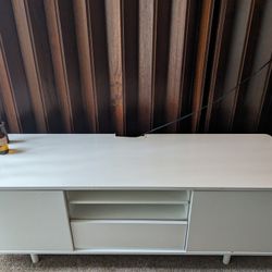 White Wooden TV Stand Excellent Condition