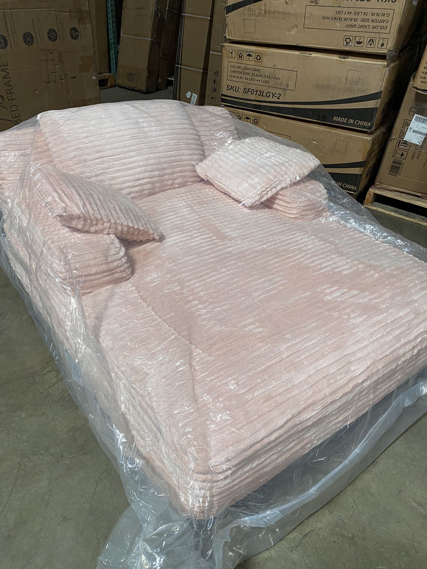 67'' Chaise Lounge Chair Indoor, Oversized Upholstered Sofa Bed, Sleeper Couch Reading Chairs Fluffy Plush Faux Fur Cloud Sofas Couches for Living Roo