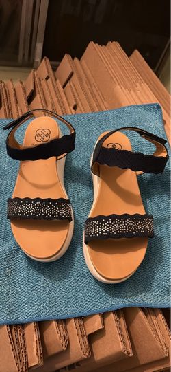Women’s Blue Rhinestone Strap Sandals