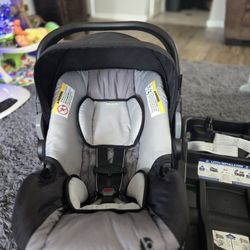 Baby Trend EZ Lift Plus Infant Car Seat **OBO** for Sale in Rock Hill, SC -  OfferUp