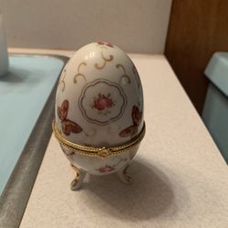 Vintage Footed Porcelain Egg Shaped Trinket Box with Butterflies 