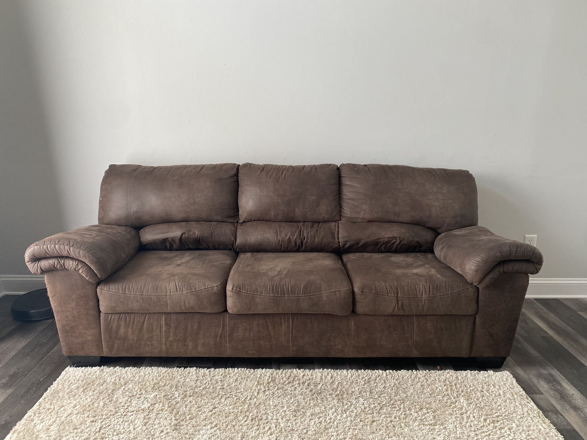 Bladen Sofa/Ahley Home store/Color: coffee