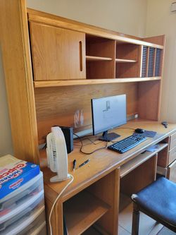 FREE COMPUTER DESK FREE HUTCH